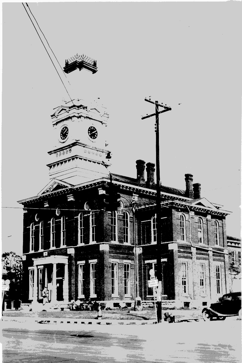 GIF Picture of Henry Co., KY Courthouse CA 1951. 